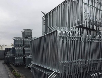 Metāla barjera cinkota 2,5m