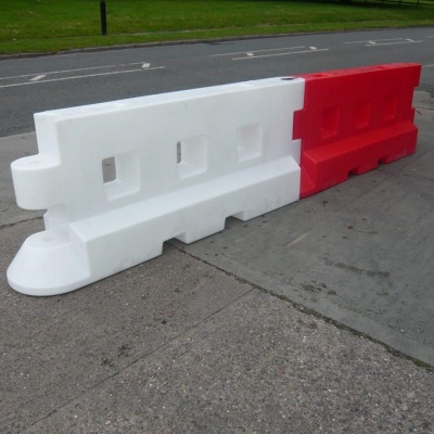 Lielgabarīta ceļu barjera GB2m